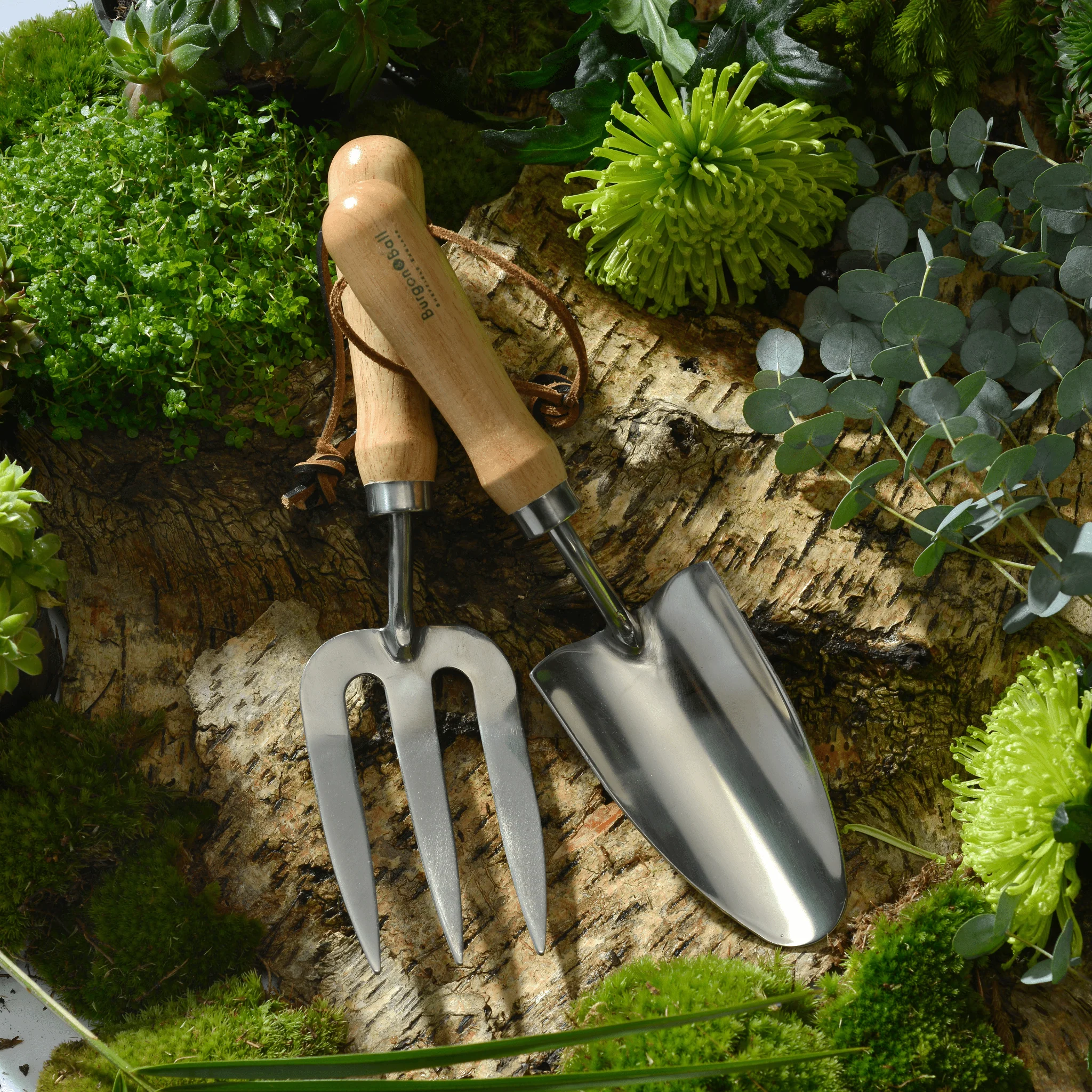 RHS Endorsed Stainless Steel Hand Fork by Burgon & Ball - Image 10
